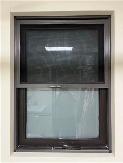 Aluminijski Prozori Sa Paravani